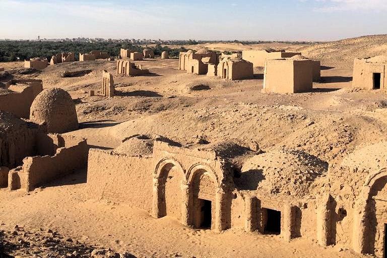 Vue panoramique de l'Oasis de Kharga, la plus grande oasis d'Égypte